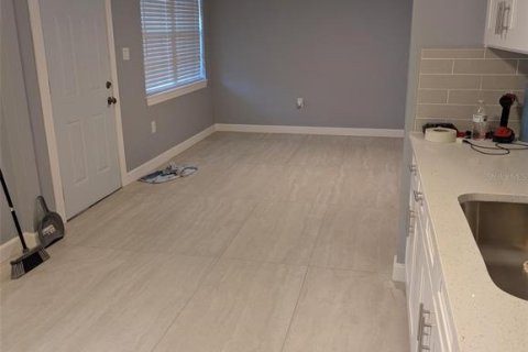 Condo in Tampa, Florida, 2 bedrooms  № 2204889 - photo 3