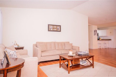 House in Palm Coast, Florida 3 bedrooms, 131.18 sq.m. № 2411685 - photo 7
