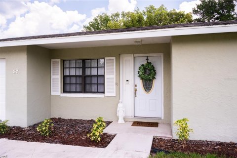 House in Palm Coast, Florida 3 bedrooms, 131.18 sq.m. № 2411685 - photo 5