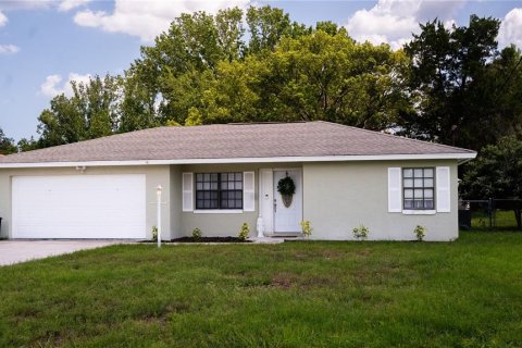 House in Palm Coast, Florida 3 bedrooms, 131.18 sq.m. № 2411685 - photo 3