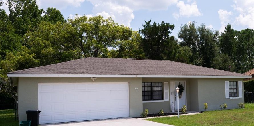 House in Palm Coast, Florida 3 bedrooms, 131.18 sq.m. № 2411685