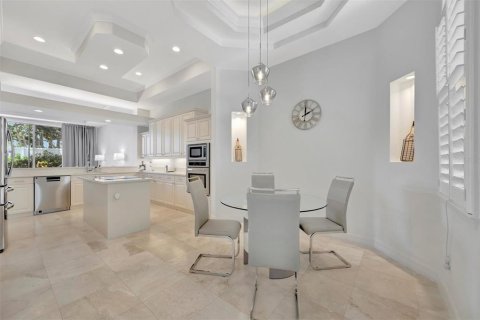 Townhouse in Bradenton, Florida 3 bedrooms, 282.98 sq.m. № 1876073 - photo 8
