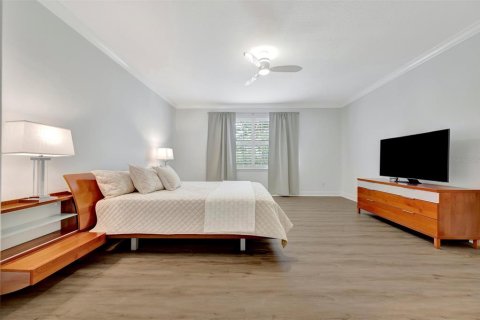 Townhouse in Bradenton, Florida 3 bedrooms, 282.98 sq.m. № 1876073 - photo 30