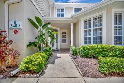 Townhouse in Bradenton, Florida 3 bedrooms, 282.98 sq.m. № 1876073 - photo 4