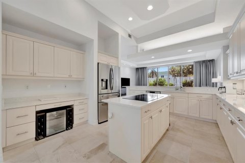 Townhouse in Bradenton, Florida 3 bedrooms, 282.98 sq.m. № 1876073 - photo 11
