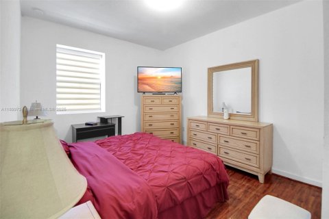 Villa ou maison à louer à Miami, Floride: 4 chambres № 1950902 - photo 21