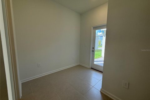 House in DeBary, Florida 4 bedrooms, 187.94 sq.m. № 1910065 - photo 19