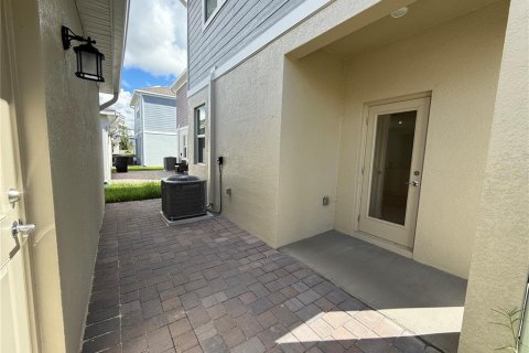 House in DeBary, Florida 4 bedrooms, 187.94 sq.m. № 1910065 - photo 23