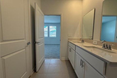 House in DeBary, Florida 4 bedrooms, 187.94 sq.m. № 1910065 - photo 30