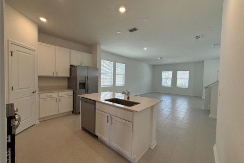 House in DeBary, Florida 4 bedrooms, 187.94 sq.m. № 1910065 - photo 17