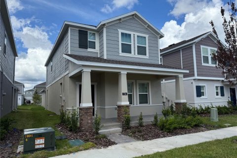House in DeBary, Florida 4 bedrooms, 187.94 sq.m. № 1910065 - photo 3