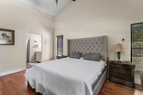 House in Jupiter, Florida 3 bedrooms, 158.03 sq.m. № 2319353 - photo 8