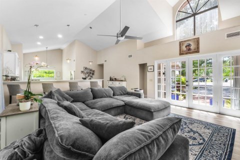 House in Jupiter, Florida 3 bedrooms, 158.03 sq.m. № 2319353 - photo 19