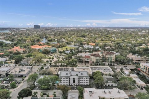 Condominio en Fort Lauderdale, Florida, 2 dormitorios  № 2047353