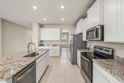 Villa ou maison à vendre à San Antonio, Floride: 5 chambres, 272.58 m2 № 2151088 - photo 4