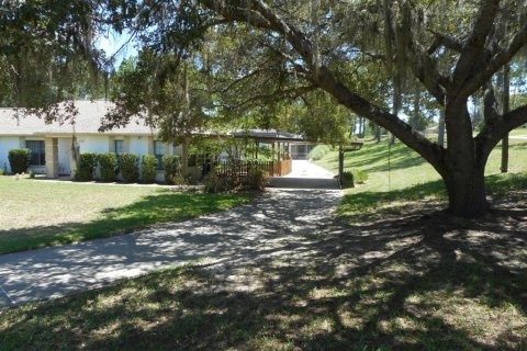House in Ocala, Florida 3 bedrooms, 191.56 sq.m. № 1851417 - photo 3