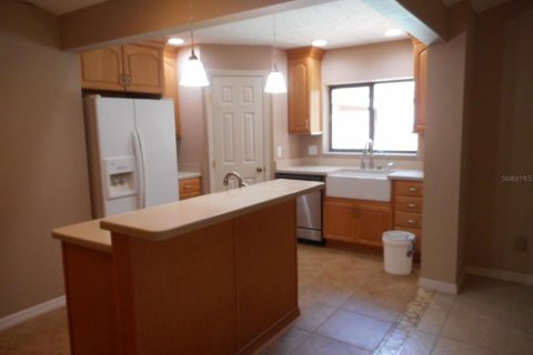 House in Ocala, Florida 3 bedrooms, 191.56 sq.m. № 1851417 - photo 11