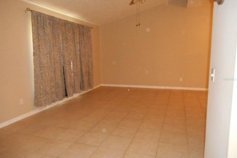 House in Ocala, Florida 3 bedrooms, 191.56 sq.m. № 1851417 - photo 8