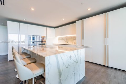 Copropriété à vendre à Bal Harbour, Floride: 3 chambres, 197.88 m2 № 2088909 - photo 20