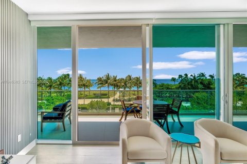 Copropriété à vendre à Bal Harbour, Floride: 3 chambres, 197.88 m2 № 2088909 - photo 4