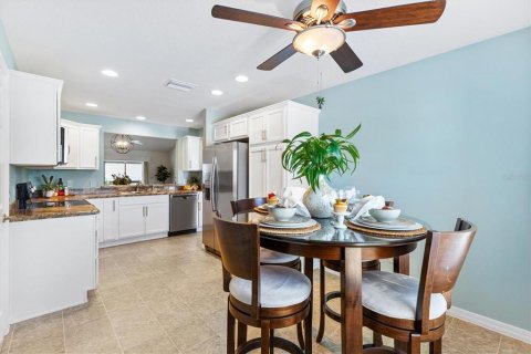 Villa ou maison à vendre à The Villages, Floride: 3 chambres, 148.27 m2 № 2150230 - photo 8