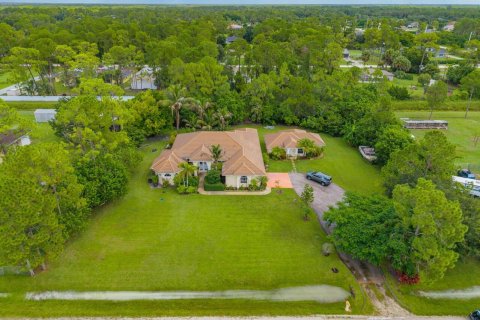 Villa ou maison à Loxahatchee Groves, Floride 6 chambres, 310.57 m2 № 2293580