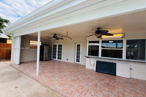 Villa ou maison à louer à Miami Gardens, Floride: 4 chambres, 139.07 m2 № 1957175 - photo 18