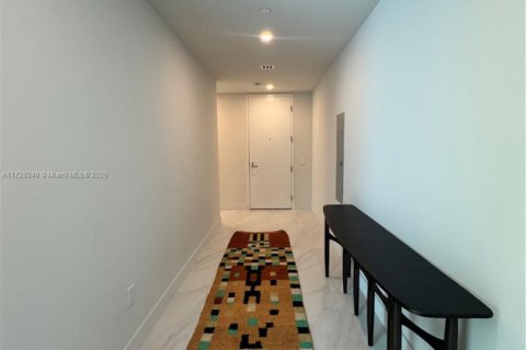 Copropriété à louer à Sunny Isles Beach, Floride: 3 chambres, 195.09 m2 № 1959773 - photo 3