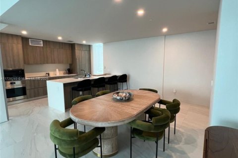 Copropriété à louer à Sunny Isles Beach, Floride: 3 chambres, 195.09 m2 № 1959773 - photo 7