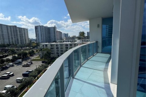 Copropriété à louer à Sunny Isles Beach, Floride: 3 chambres, 195.09 m2 № 1959773 - photo 22