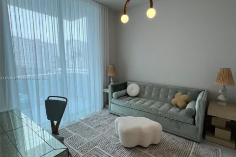 Copropriété à louer à Sunny Isles Beach, Floride: 3 chambres, 195.09 m2 № 1959773 - photo 17