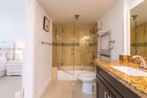 Купить кондоминиум в Майами, Флорида 2 спальни, 111.2м2, № 2033672 - фото 5