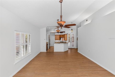 Casa en venta en Mount Dora, Florida, 3 dormitorios, 138.8 m2 № 2410641 - foto 9