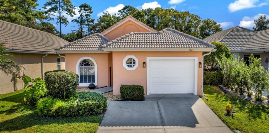 Casa en Mount Dora, Florida 3 dormitorios, 138.8 m2 № 2410641