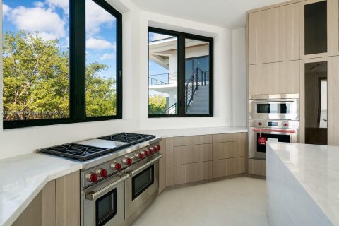 House in Marathon, Florida 9 bedrooms, 1743.13 sq.m. № 1933895 - photo 30