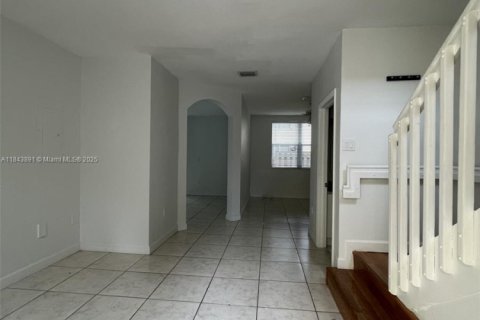 Adosado en venta en Homestead, Florida, 3 dormitorios, 128.11 m2 № 1839409 - foto 3
