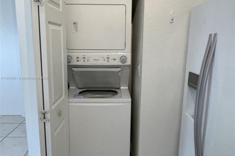 Adosado en venta en Homestead, Florida, 3 dormitorios, 128.11 m2 № 1839409 - foto 9