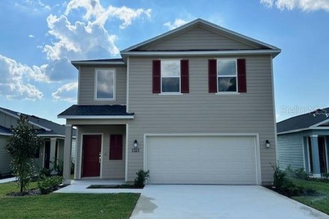 House in Ocala, Florida 4 bedrooms, 174.56 sq.m. № 1918506 - photo 1