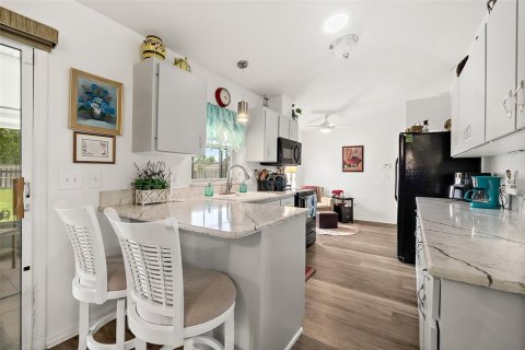 Купить виллу или дом в Палм-Кост, Флорида 4 комнаты, 112.78м2, № 2288013 - фото 12
