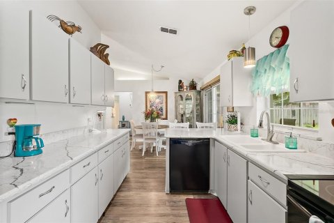 Купить виллу или дом в Палм-Кост, Флорида 4 комнаты, 112.78м2, № 2288013 - фото 14