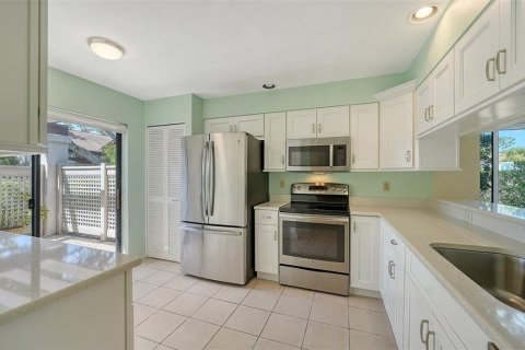 Casa en venta en Sarasota, Florida, 2 dormitorios, 119.19 m2 № 1846877 - foto 3