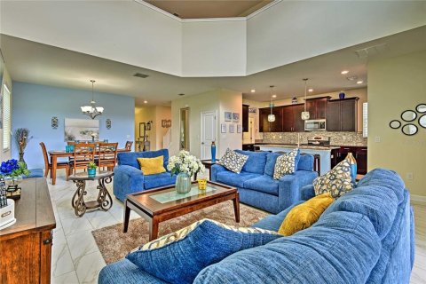 Casa en venta en Davenport, Florida, 5 dormitorios, 286.23 m2 № 1555630 - foto 4