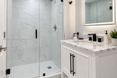 Apartamento en alquiler en Aventura, Florida, 2 dormitorios, 114.46 m2 № 2399580 - foto 14