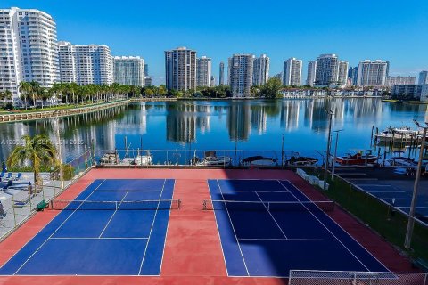 Apartamento en alquiler en Aventura, Florida, 2 dormitorios, 114.46 m2 № 2399580 - foto 27