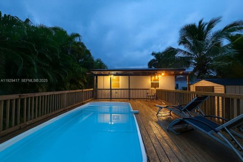 Villa ou maison à vendre à Miami, Floride: 4 chambres, 137.77 m2 № 1991737 - photo 1