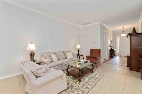 House in University Park, Florida 3 bedrooms, 173.63 sq.m. № 2200025 - photo 18