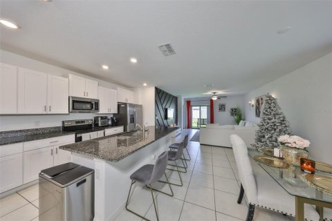 Casa en venta en Riverview, Florida, 5 dormitorios, 221.94 m2 № 1659535 - foto 5