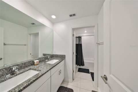 Casa en venta en Riverview, Florida, 5 dormitorios, 221.94 m2 № 1659535 - foto 23