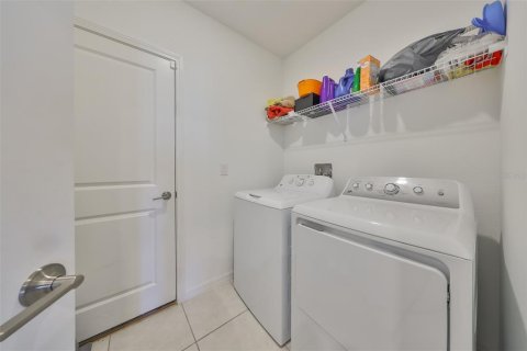 Casa en venta en Riverview, Florida, 5 dormitorios, 221.94 m2 № 1659535 - foto 29