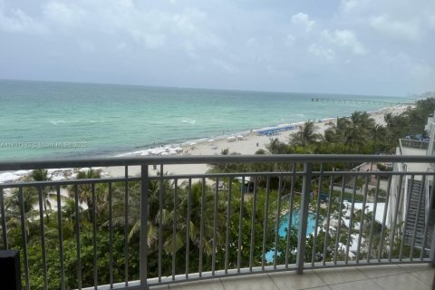 Condo à Sunny Isles Beach, Floride, 2 chambres  № 2021295